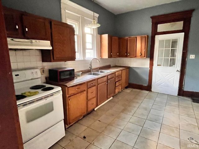 435 Washington Street, Logansport, IN 46947