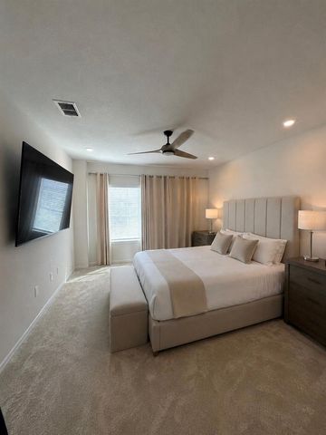 17152 CERCIS LOOP, Clermont, FL 34711