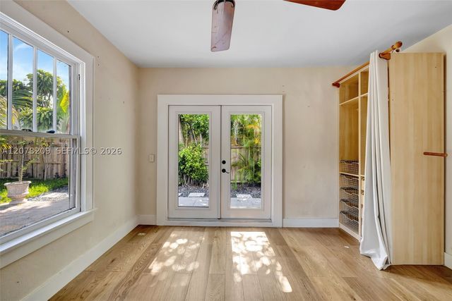 1031 SW 4th St, Fort Lauderdale, FL 33312