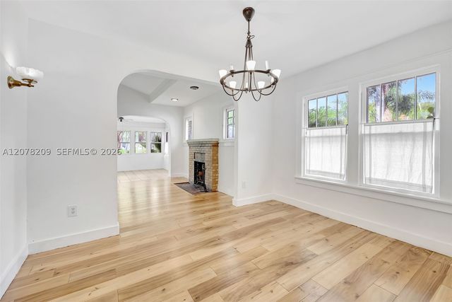 1031 SW 4th St, Fort Lauderdale, FL 33312