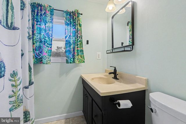 1011 CRANES GAP ROAD, Carlisle, PA 17013