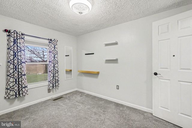 1011 CRANES GAP ROAD, Carlisle, PA 17013