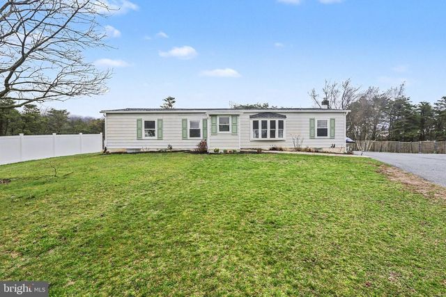 1011 CRANES GAP ROAD, Carlisle, PA 17013