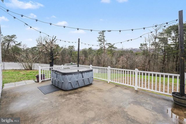 1011 CRANES GAP ROAD, Carlisle, PA 17013