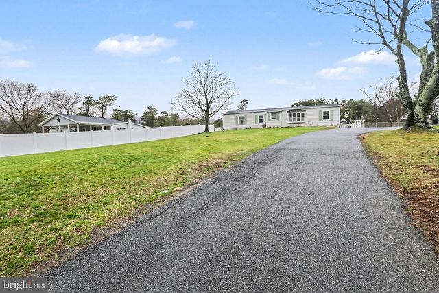 1011 CRANES GAP ROAD, Carlisle, PA 17013