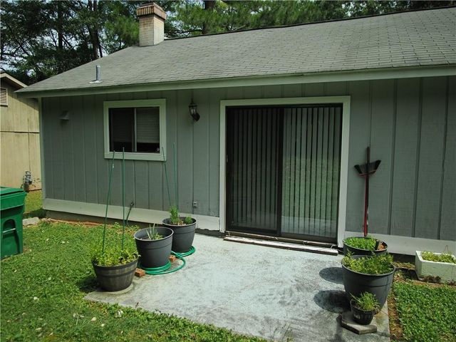 5139 Galbraith Circle, Stone Mountain, GA 30088