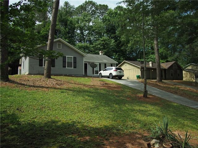 5139 Galbraith Circle, Stone Mountain, GA 30088