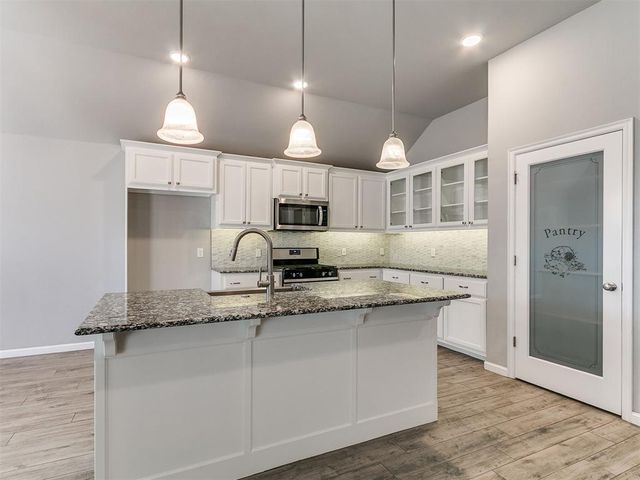 4232 NW 155th Street, Edmond, OK 73013