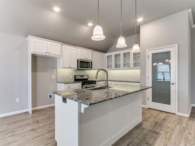 4232 NW 155th Street, Edmond, OK 73013