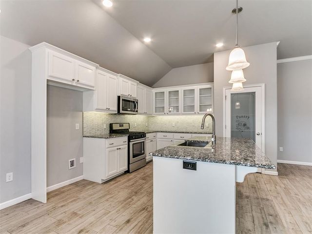 4232 NW 155th Street, Edmond, OK 73013