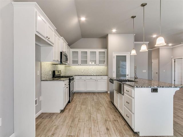 4232 NW 155th Street, Edmond, OK 73013