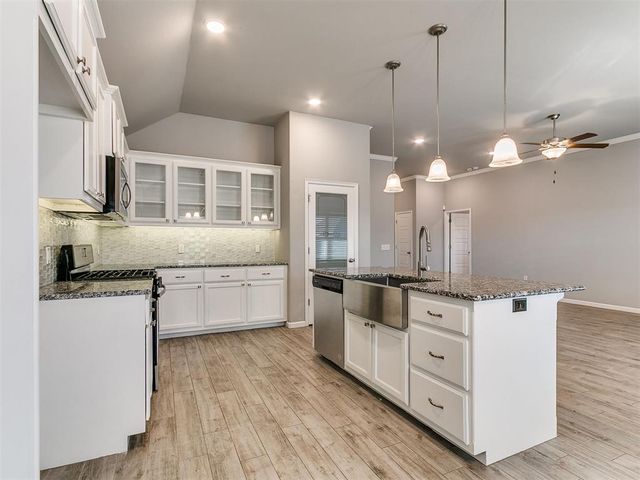 4232 NW 155th Street, Edmond, OK 73013