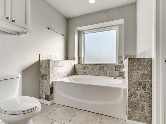 4232 NW 155th Street, Edmond, OK 73013