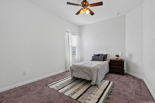 201 WOLF CREST BLVD, Seguin, TX 78155
