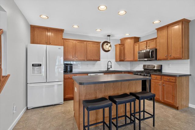 1931 PRESERVE LN, Palmyra, PA 17078