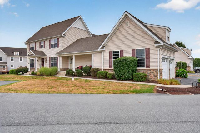 1931 PRESERVE LN, Palmyra, PA 17078