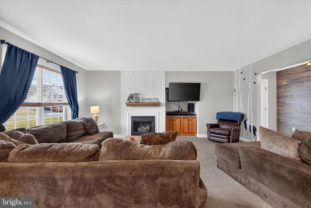 1931 PRESERVE LN, Palmyra, PA 17078