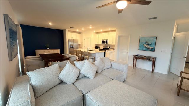 2731 ARMSTRONG AVENUE, Clermont, FL 34714