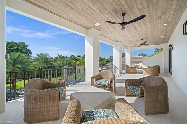 142 Eugenia DR, Naples, FL 34108