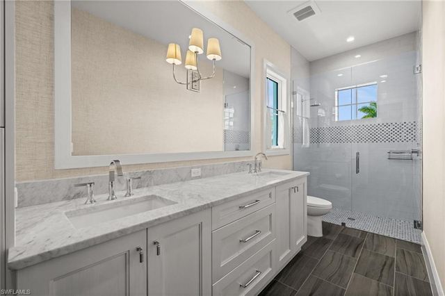 142 Eugenia DR, Naples, FL 34108