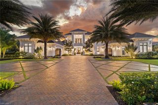 142 Eugenia DR, Naples, FL 34108