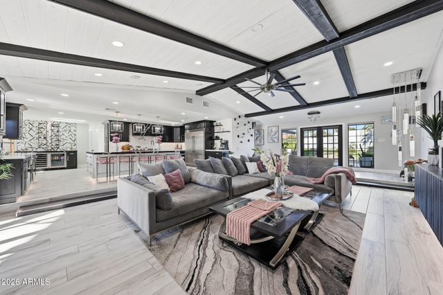 9026 N 67TH Street, Paradise Valley, AZ 85253