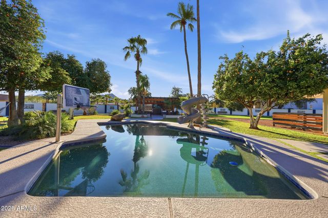 9026 N 67TH Street, Paradise Valley, AZ 85253