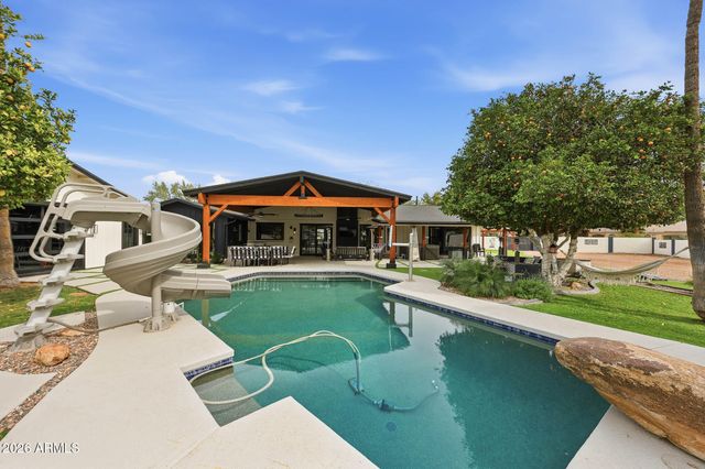 9026 N 67TH Street, Paradise Valley, AZ 85253