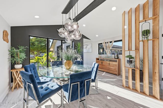 9026 N 67TH Street, Paradise Valley, AZ 85253