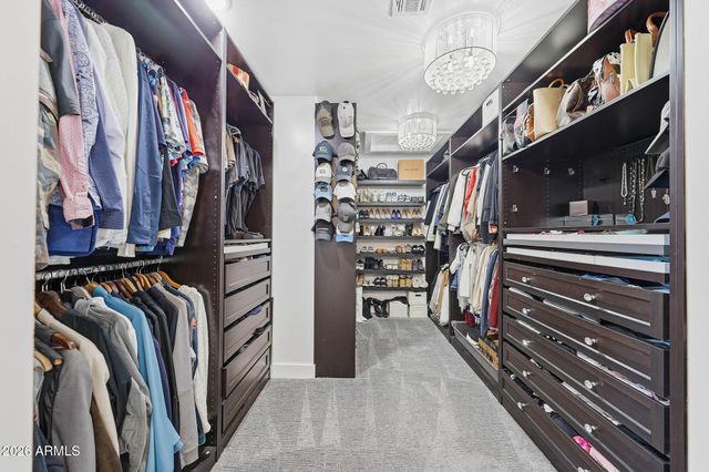 9026 N 67TH Street, Paradise Valley, AZ 85253