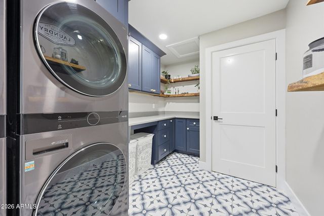 9026 N 67TH Street, Paradise Valley, AZ 85253