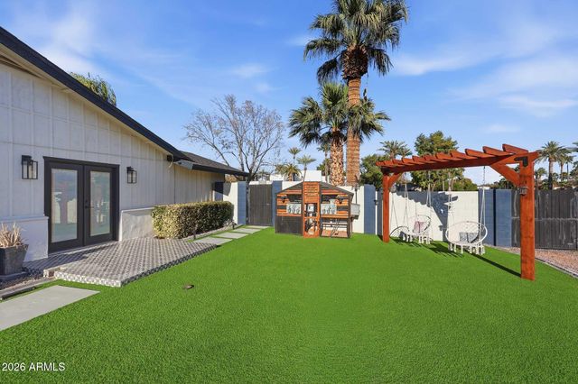 9026 N 67TH Street, Paradise Valley, AZ 85253