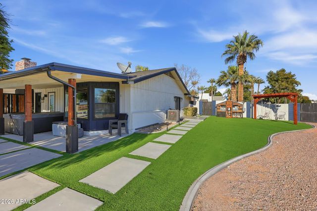 9026 N 67TH Street, Paradise Valley, AZ 85253