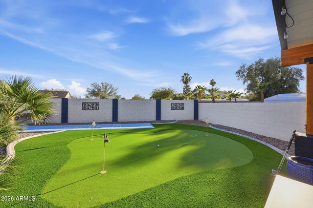 9026 N 67TH Street, Paradise Valley, AZ 85253