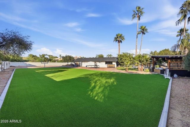 9026 N 67TH Street, Paradise Valley, AZ 85253