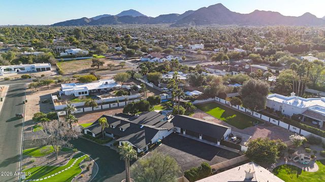 9026 N 67TH Street, Paradise Valley, AZ 85253