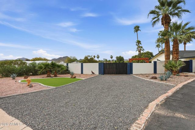 9026 N 67TH Street, Paradise Valley, AZ 85253