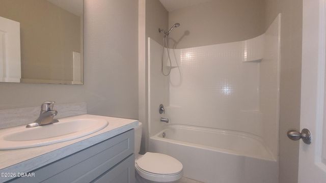 542 Armoyan Way, New Smyrna Beach, FL 32168