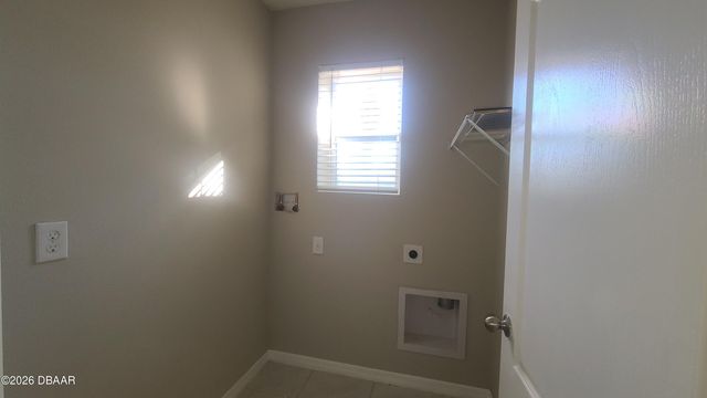 542 Armoyan Way, New Smyrna Beach, FL 32168