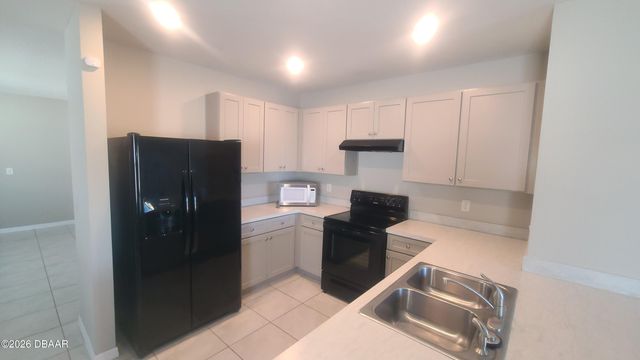 542 Armoyan Way, New Smyrna Beach, FL 32168