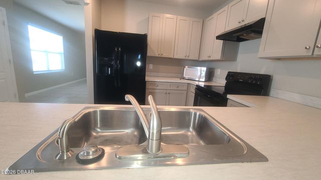 542 Armoyan Way, New Smyrna Beach, FL 32168