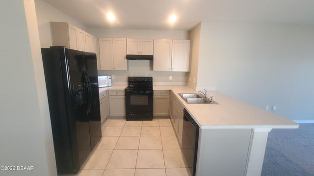 542 Armoyan Way, New Smyrna Beach, FL 32168