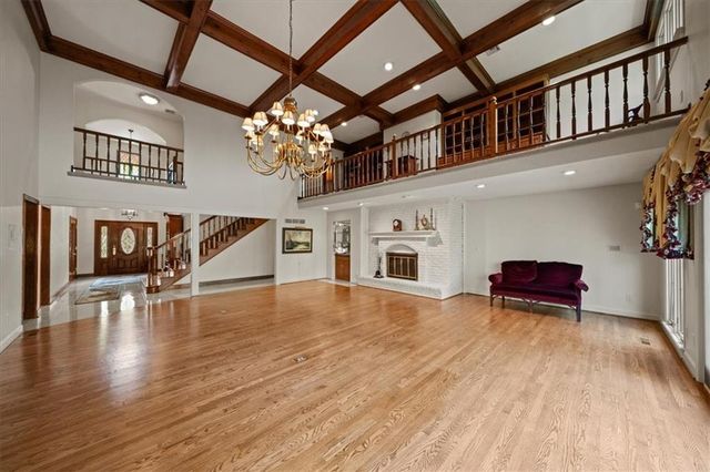 3600 W 119th Terrace, Leawood, KS 66209