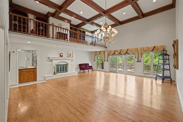 3600 W 119th Terrace, Leawood, KS 66209