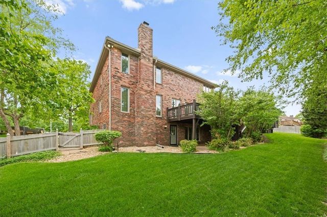 3600 W 119th Terrace, Leawood, KS 66209