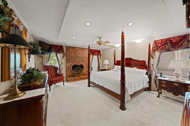 3600 W 119th Terrace, Leawood, KS 66209