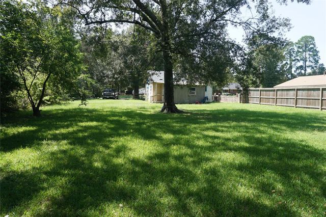 1031 S 5th Street, Willis, TX 77301