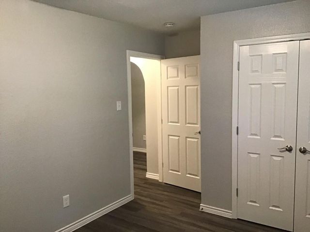 5010 Chase Mountain Drive, Bacliff, TX 77518