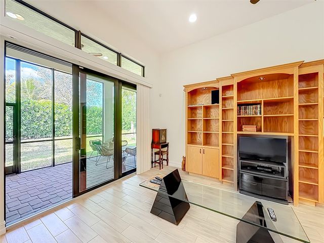 9657 Kalmar Circle, Parkland, FL 33076