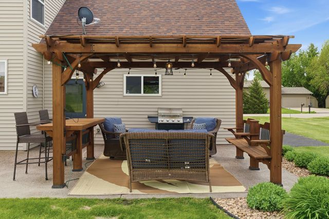 4488 Roberds Lake Trail, Faribault, MN 55021